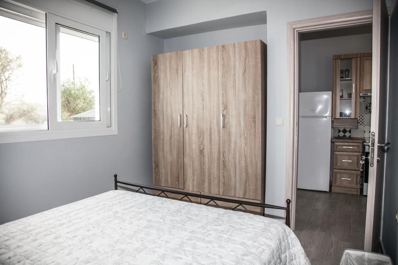 Nemo 1 Apartment Xi Beach Bagian luar foto
